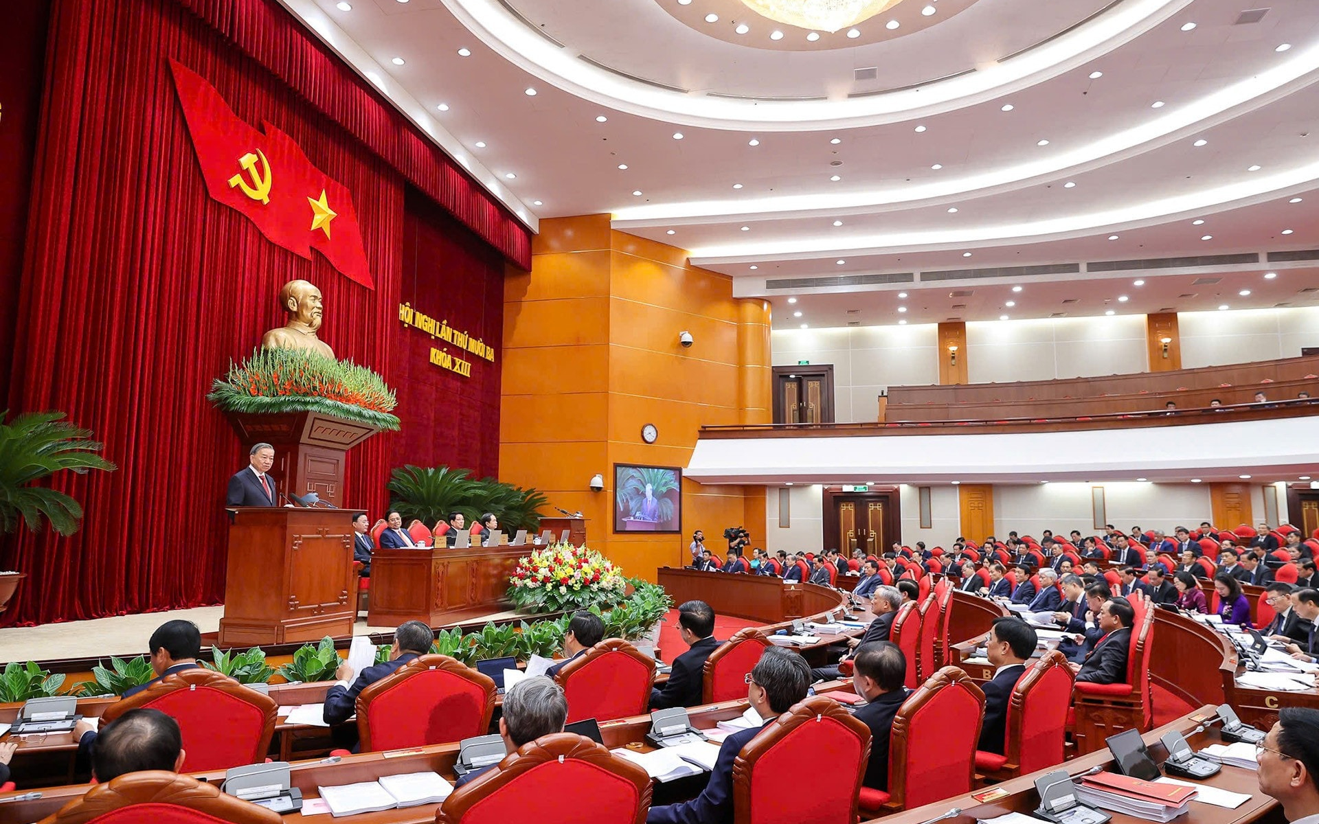 Phát triển để ổn định – tư duy đột phá của Đại hội XIV