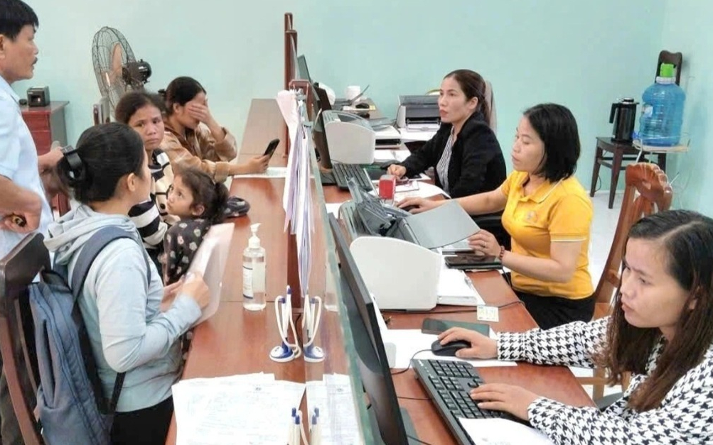 Cán bộ, công chức, viên chức được điều động, luân chuyển, biệt phái đến công tác tại các xã miền núi được hỗ trợ tối đa 1,75 lần mức lương cơ sở/người/tháng