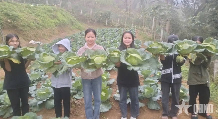 Trường học vùng biên Nghệ An giúp dân xóa đói, giảm nghèo