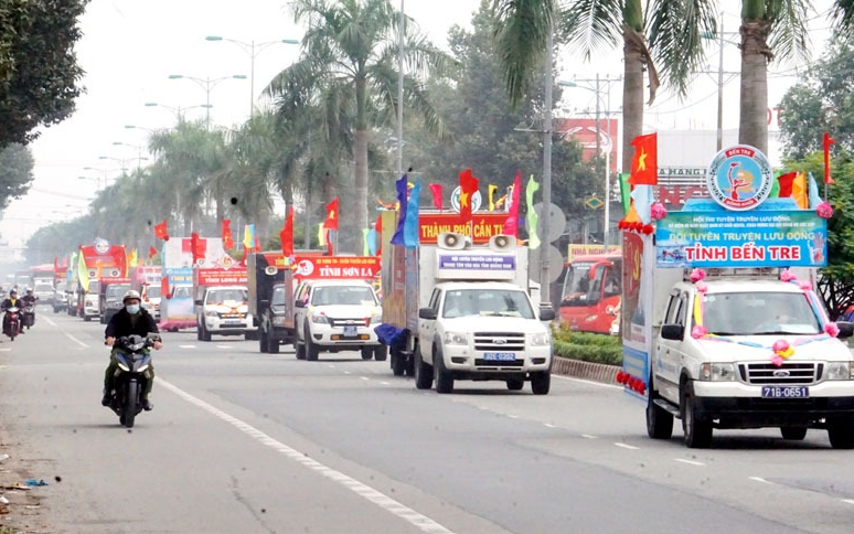 UBND tỉnh rrả lời kiến nghị cử tri huyện Quỳ Hợp về chế độ quản lý đặc thù đối với đội tuyên truyền lưu động,đội nghệ thuật quần chúng