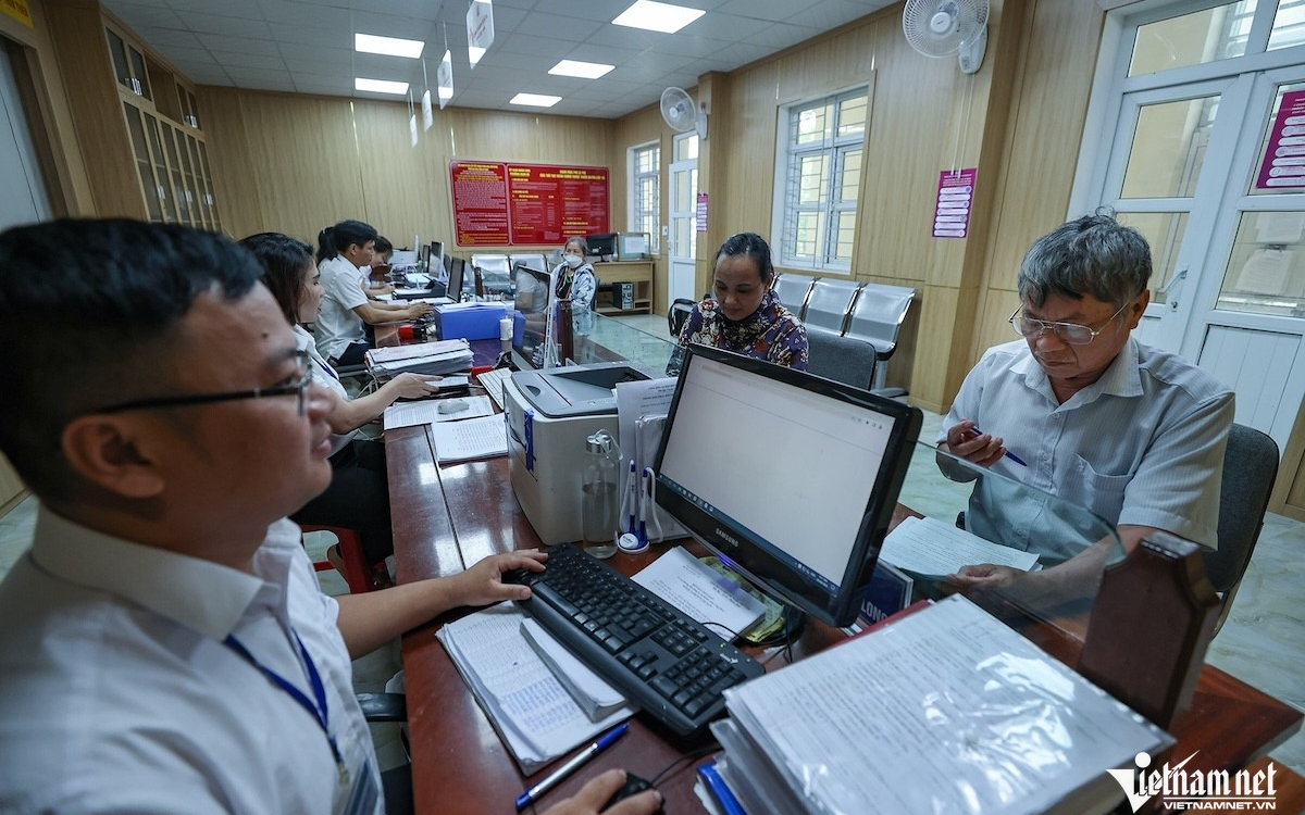 Chấm dứt sử dụng cán bộ không chuyên trách xã, ai đủ trình độ có thể về thôn