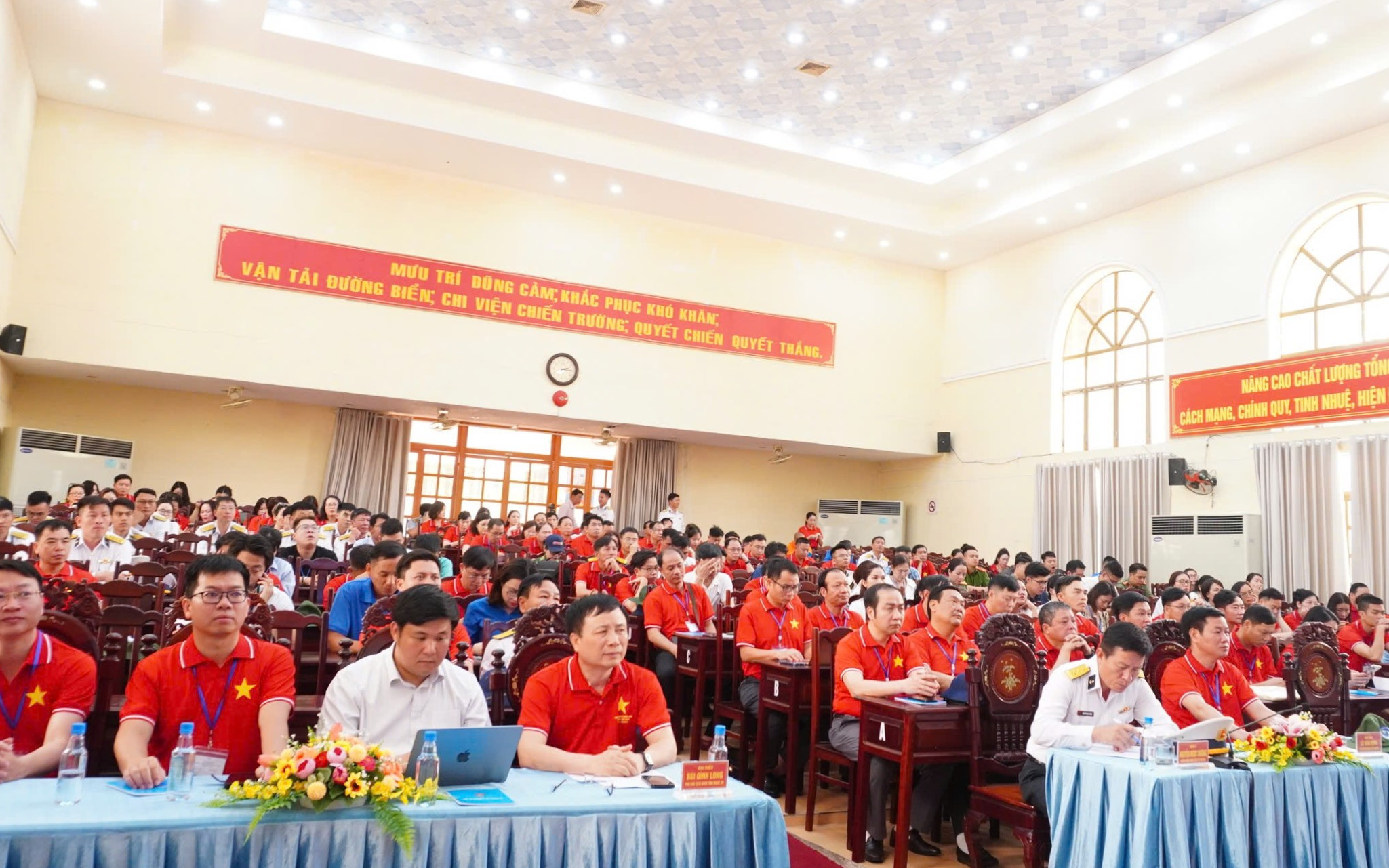 Giao nhiệm vụ cho đoàn công tác số 16 đi thăm Quần đảo Trường Sa và Nhà giàn DK-1