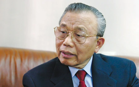 PHÓ THỦ TƯỚNG - BỘ TRƯỞNG NGUYỄN MẠNH CẦM: ĐẰNG SAU MỘT NHÀ NGOẠI GIAO LÀ DÂN TỘC!