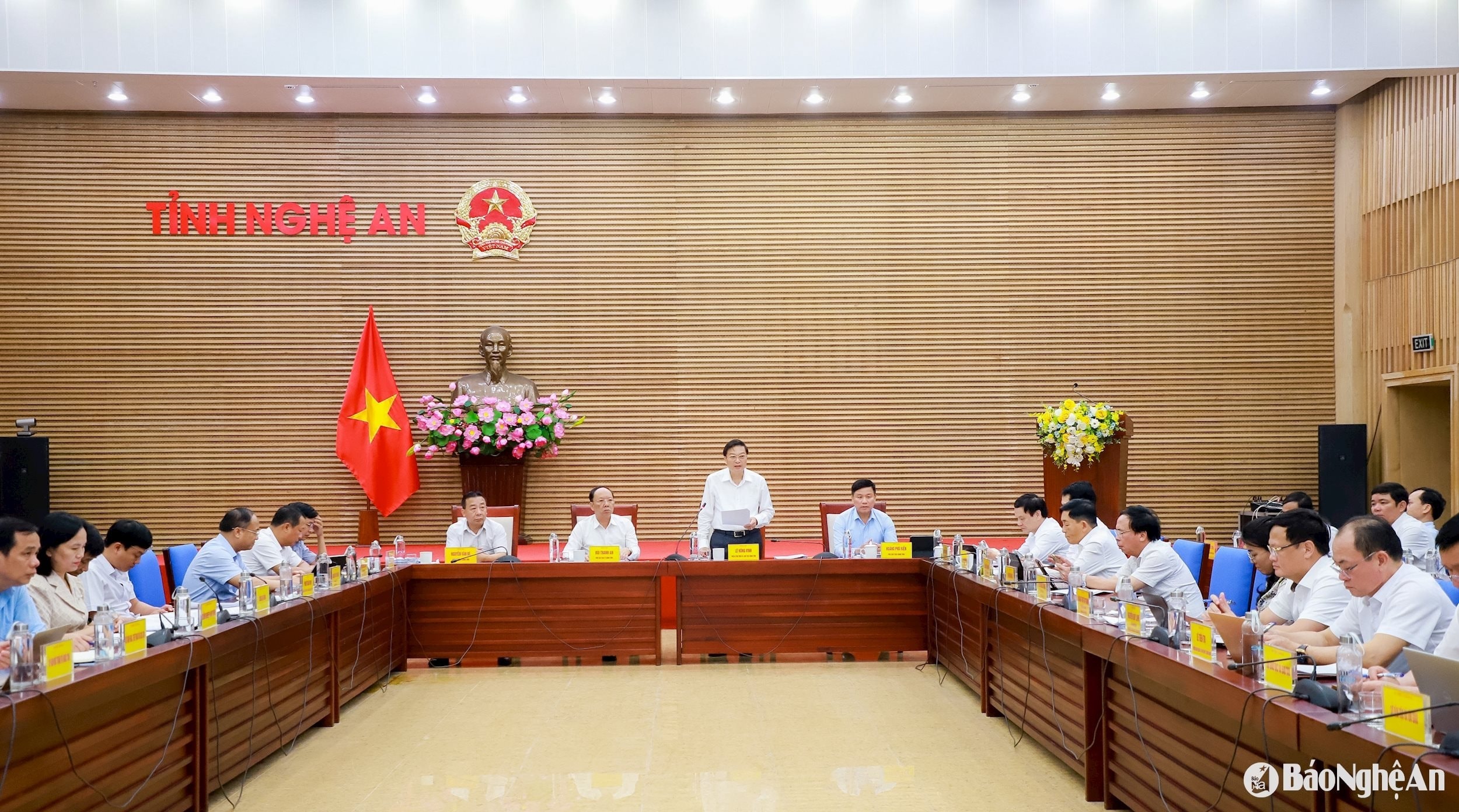 bna_le-hong-vinh-8-eac97bbdccd347c465a5bc3ebed6d506.jpg