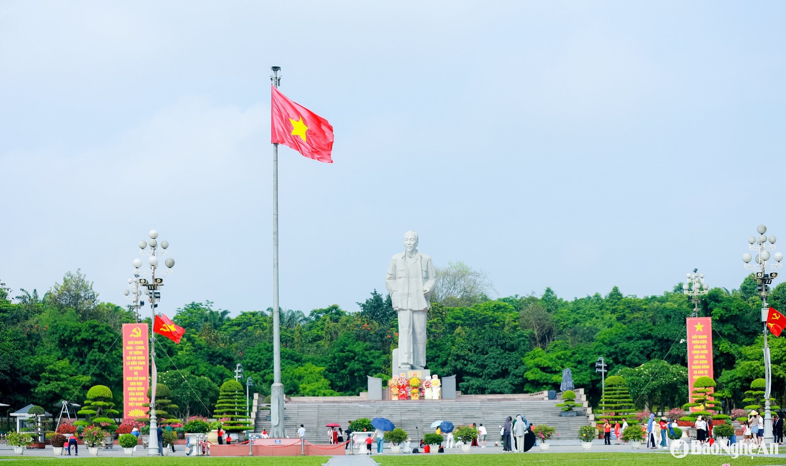 bna_quang-truong-ho-chi-minh-nghe-an-30.4(1).jpg