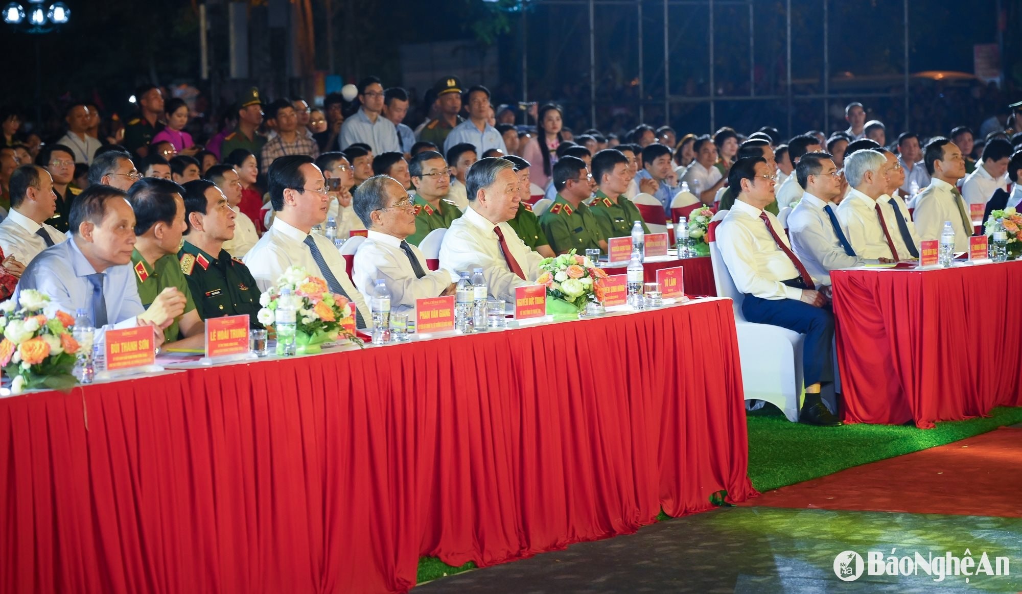 bna_tong-bi-thu-lv-voi-nghe-an-104.jpg