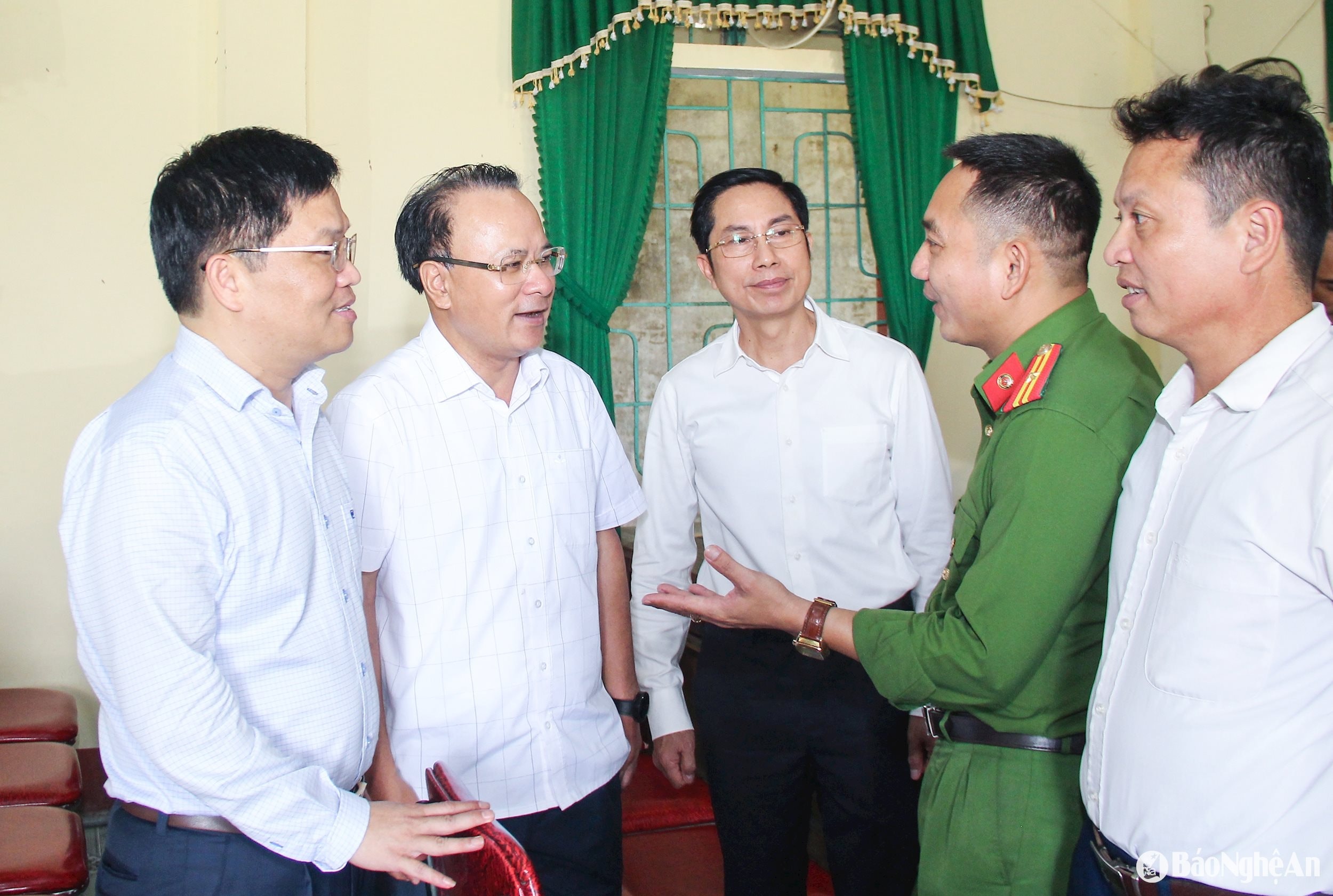 bna_-domngf-.jpg