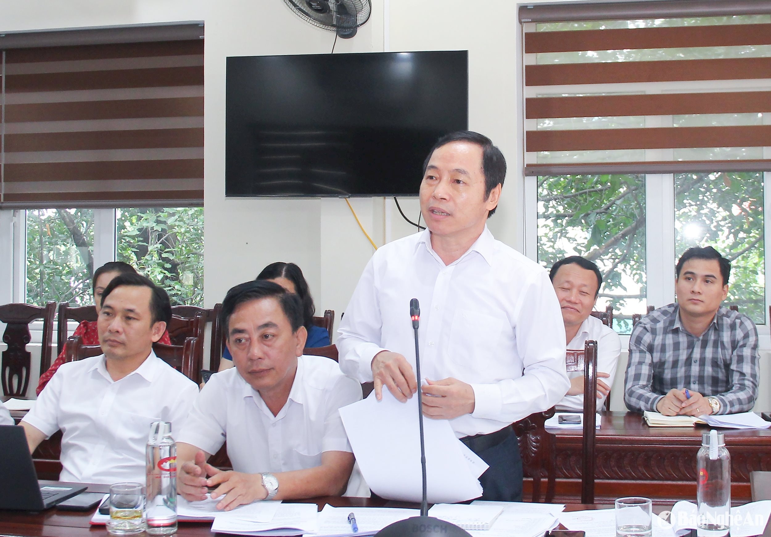 bna_-dong-chi-le-dinh-ly-pho-truong-ban-to-chuc-tinh-uy-nghe-an-neu-mot-so-y-kien-lien-quan-den-sap-xep-to-chuc-bo-may-va-can-bo-trong-co-qan-uy-ban-mttq.jpg