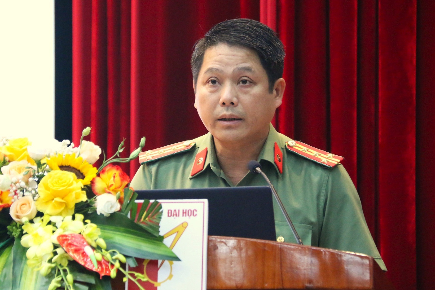 pham-long-au-55399.jpg?width=0&s=kD5tPjb8xxIGvUtjF1j_MA