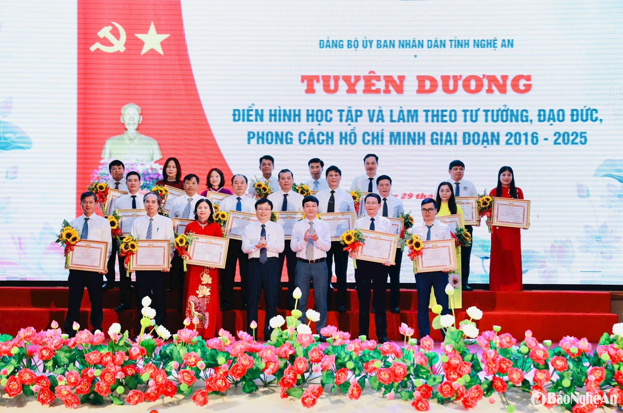 bna_-khen-long.jpg