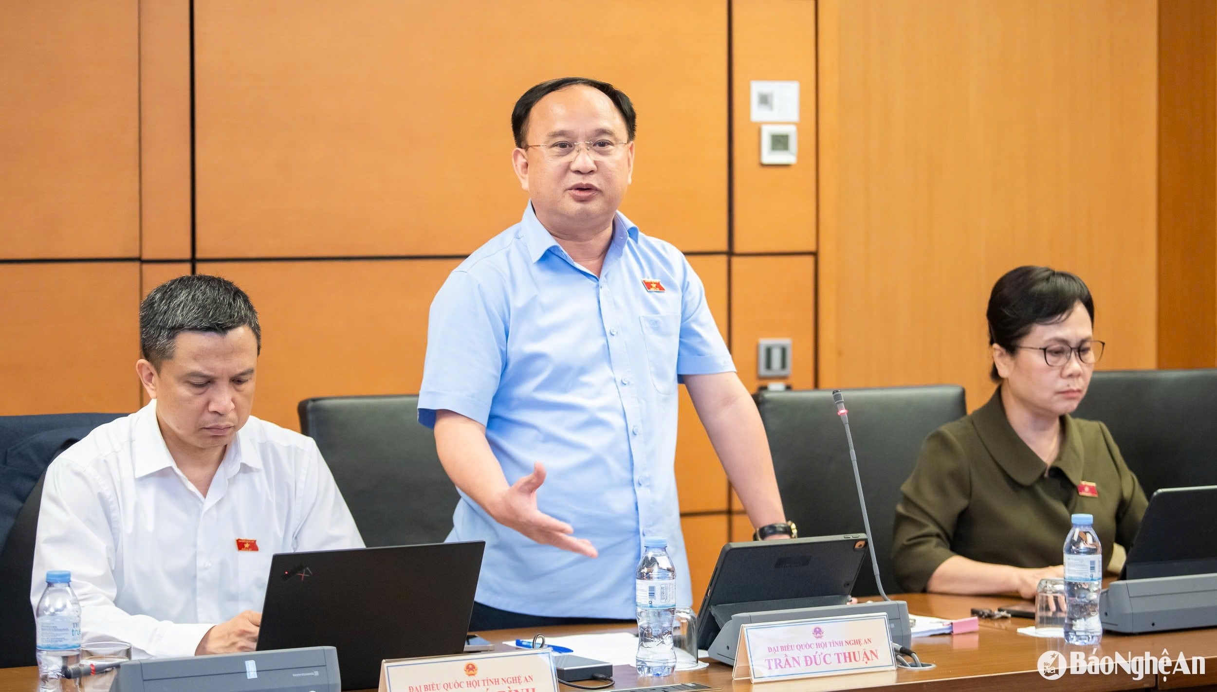 bna_quoc-hoi-ngay-8-5-17.jpg