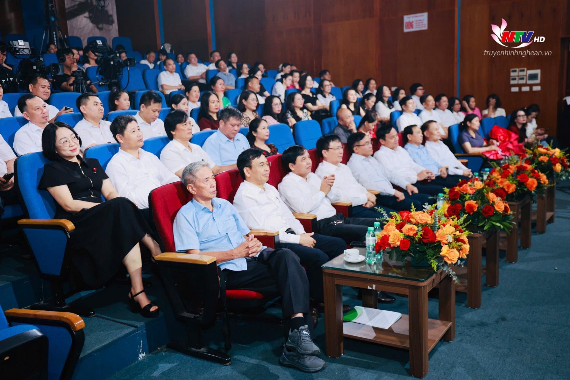 giao_luu10_20250619000359.jpg