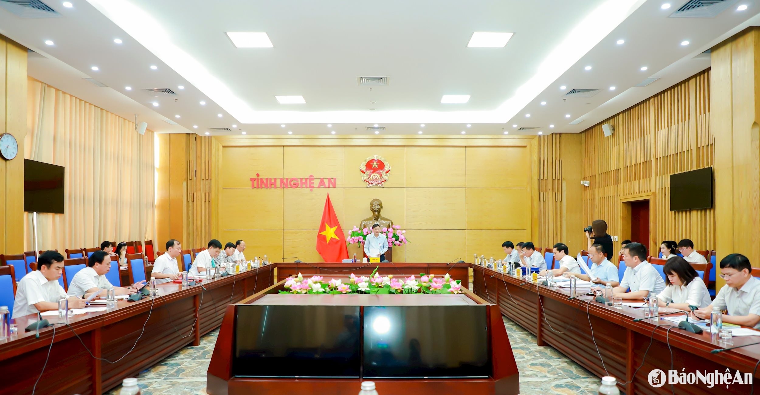 bna_dang-uy-ubnd-tinh.jpg