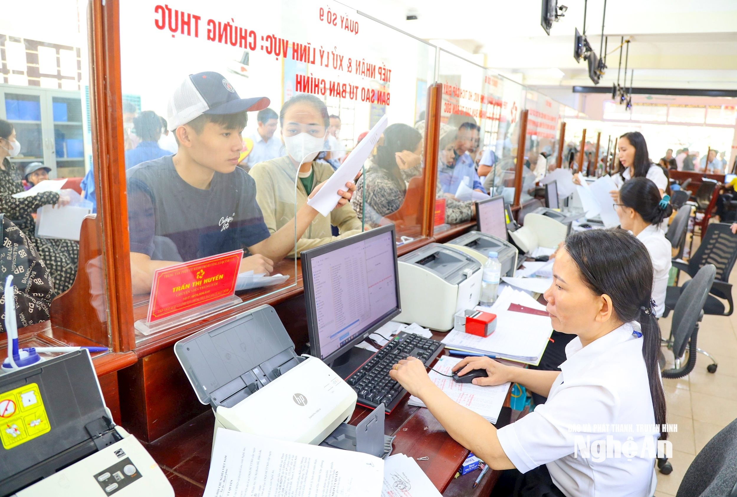 bna_dong-chi-bui-dinh-long-kiem-tra-ve-tinh-hinh-van-hanh-to-chuc-chinh-quyen-dia-phuong-02-cap-anh-thanh-le-12-.jpg