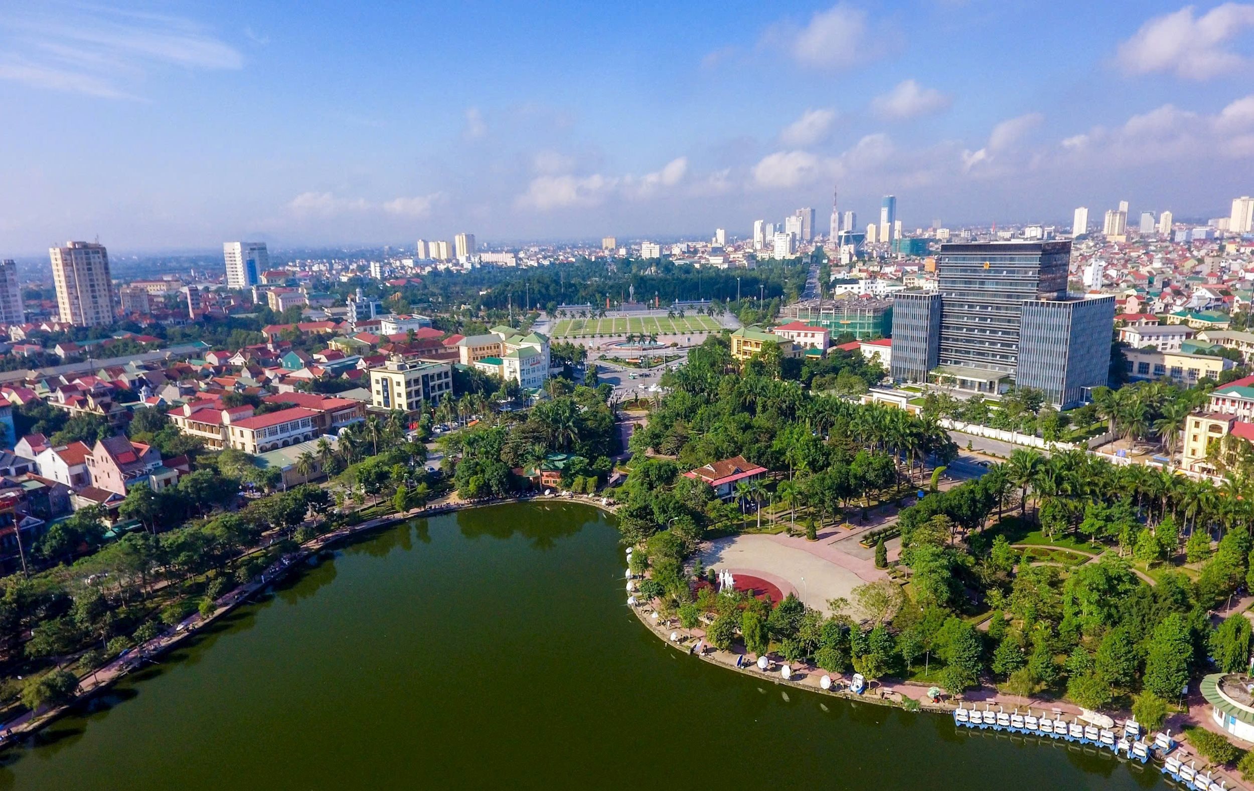 bna_mot-goc-phuong-truong-vinh-anh-sach-nguyen-d328fc28bf09d3b8d1dfad383b100c5c.jpg