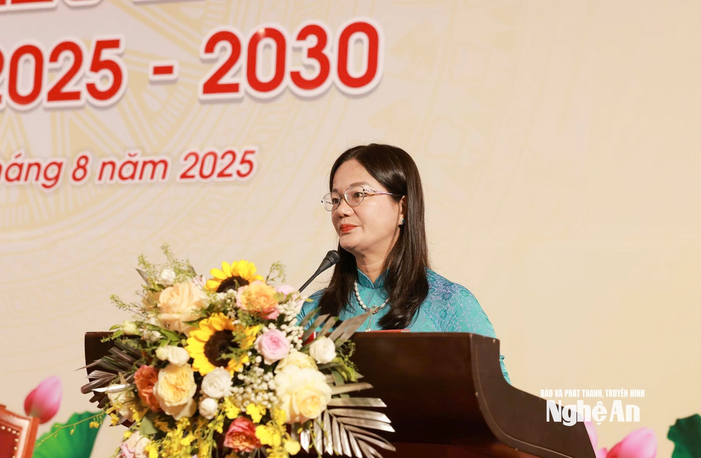 bna_-huong-pb.jpg
