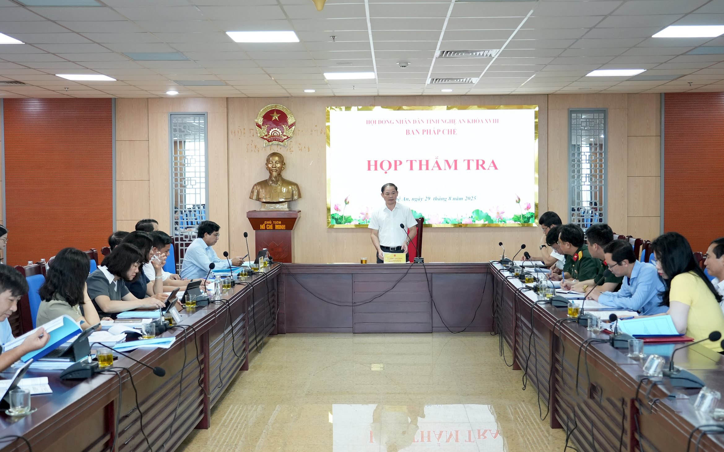 Ban Pháp chế HĐND tỉnh thẩm tra dự thảo Nghị quyết quy định mức trợ cấp ngày công lao động đối với dân quân trên địa bàn tỉnh