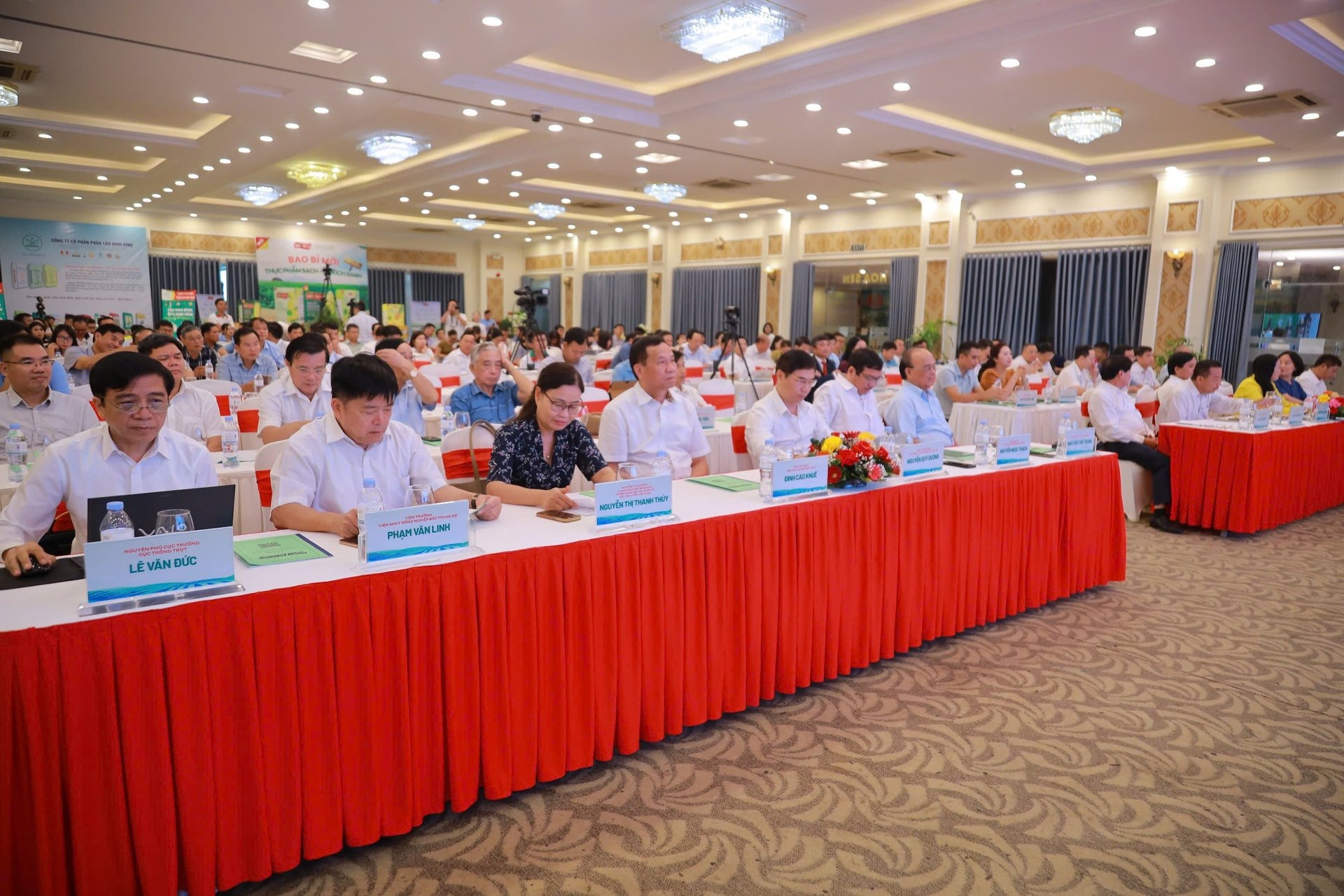 ket-noi-chuoi-gia-tri-nong-san-vung-bac-trung-bo-091056_174.jpg