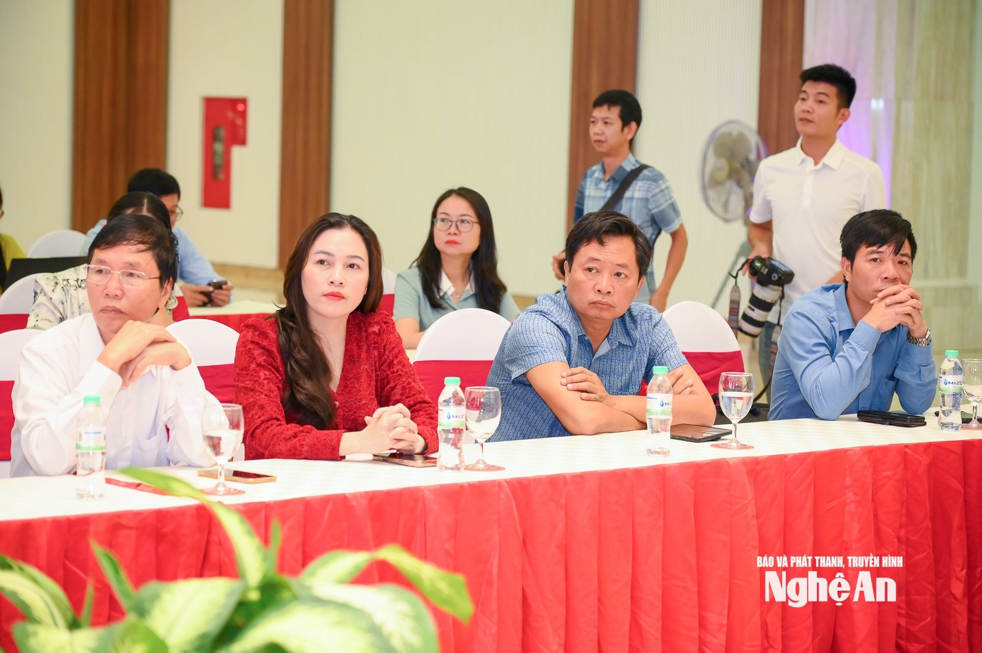 bna_hop-bao-truoc-dai-hoi.jpg