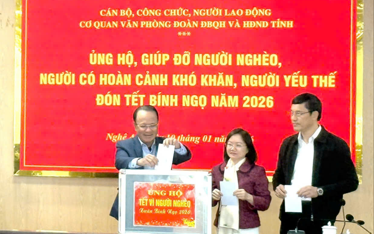 Cán bộ, công chức, người lao động Văn phòng Đoàn ĐBQH và HĐND tỉnh Nghệ An chung tay ủng hộ người nghèo đón Tết Bính Ngọ 2026