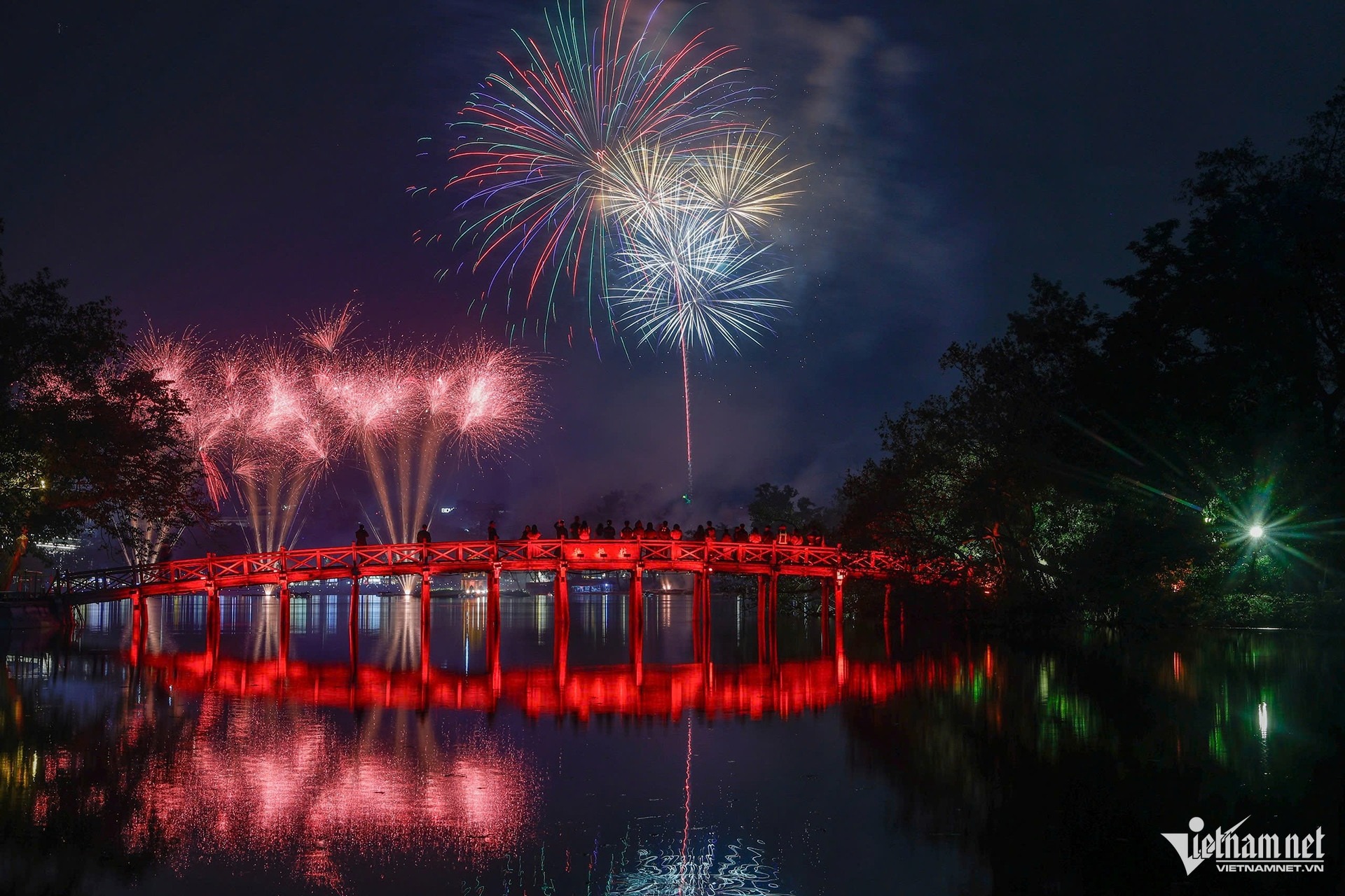 w-a90ce8c6cd10424e1b01-43-1435.jpg?width=0&s=J82sZhW0IBpvN09yuV01SQ