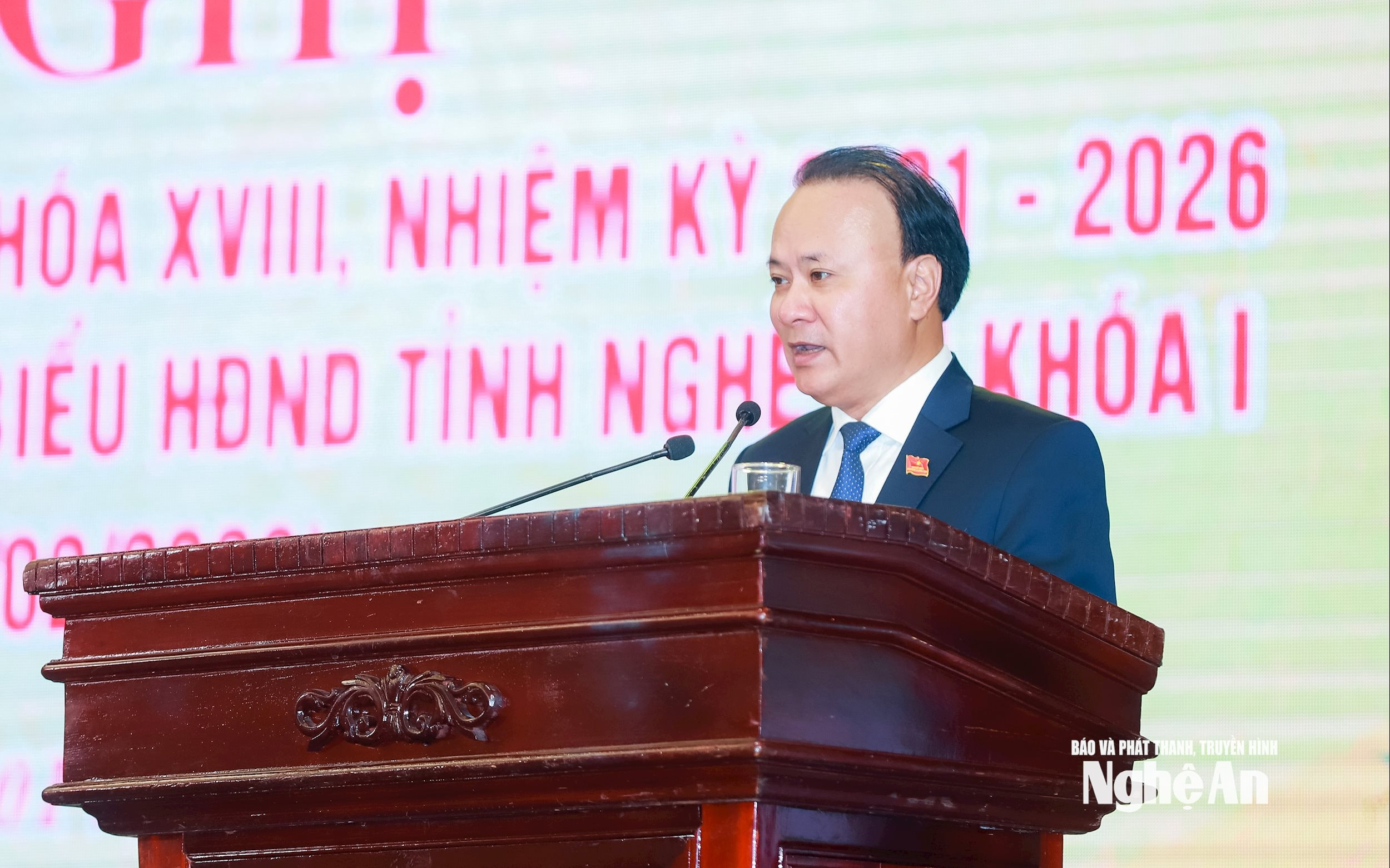 Nhìn lại chặng đường hình thành và phát triển, tiếp tục khẳng định vai trò, trách nhiệm của cơ quan dân cử tỉnh *