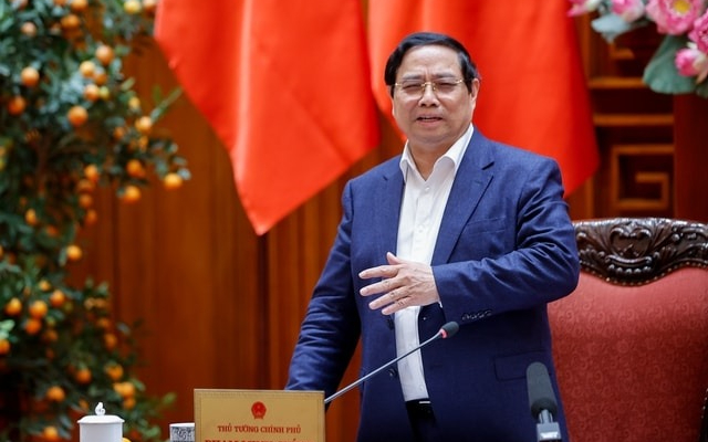 Thủ tướng: Sử dụng ngay Quỹ bình ổn giá xăng dầu; dứt khoát không để thiếu năng lượng trong mọi hoàn cảnh