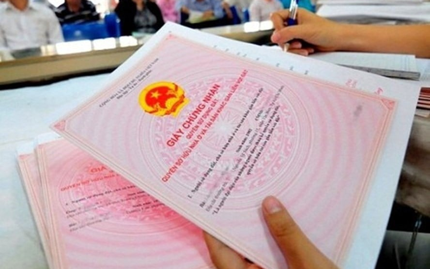 Cử tri Nam Thanh kiến nghị về việc không thực hiện được thủ tục cấp đổi giấy chứng nhận quyền sử dụng đất theo luật mới