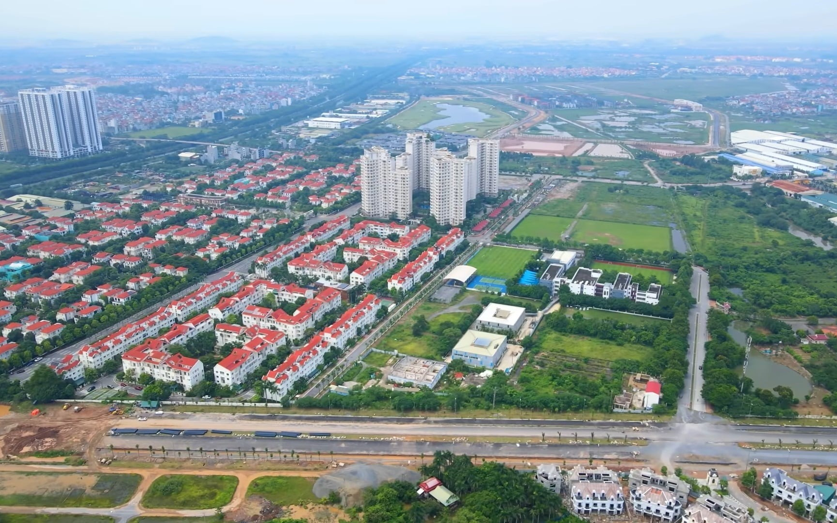 Cử tri các xã phản ánh bảng giá đất điều chỉnh tăng quá cao, gây khó khăn trong thực hiện nghĩa vụ tài chính về đất đai