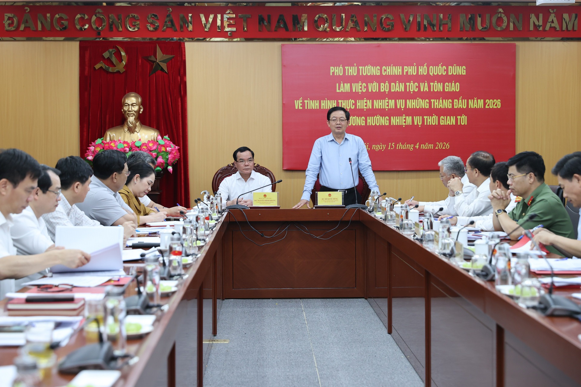 tin-1-3102.jpg?width=0&s=QRazHktUMm88cx8GrZMsLA