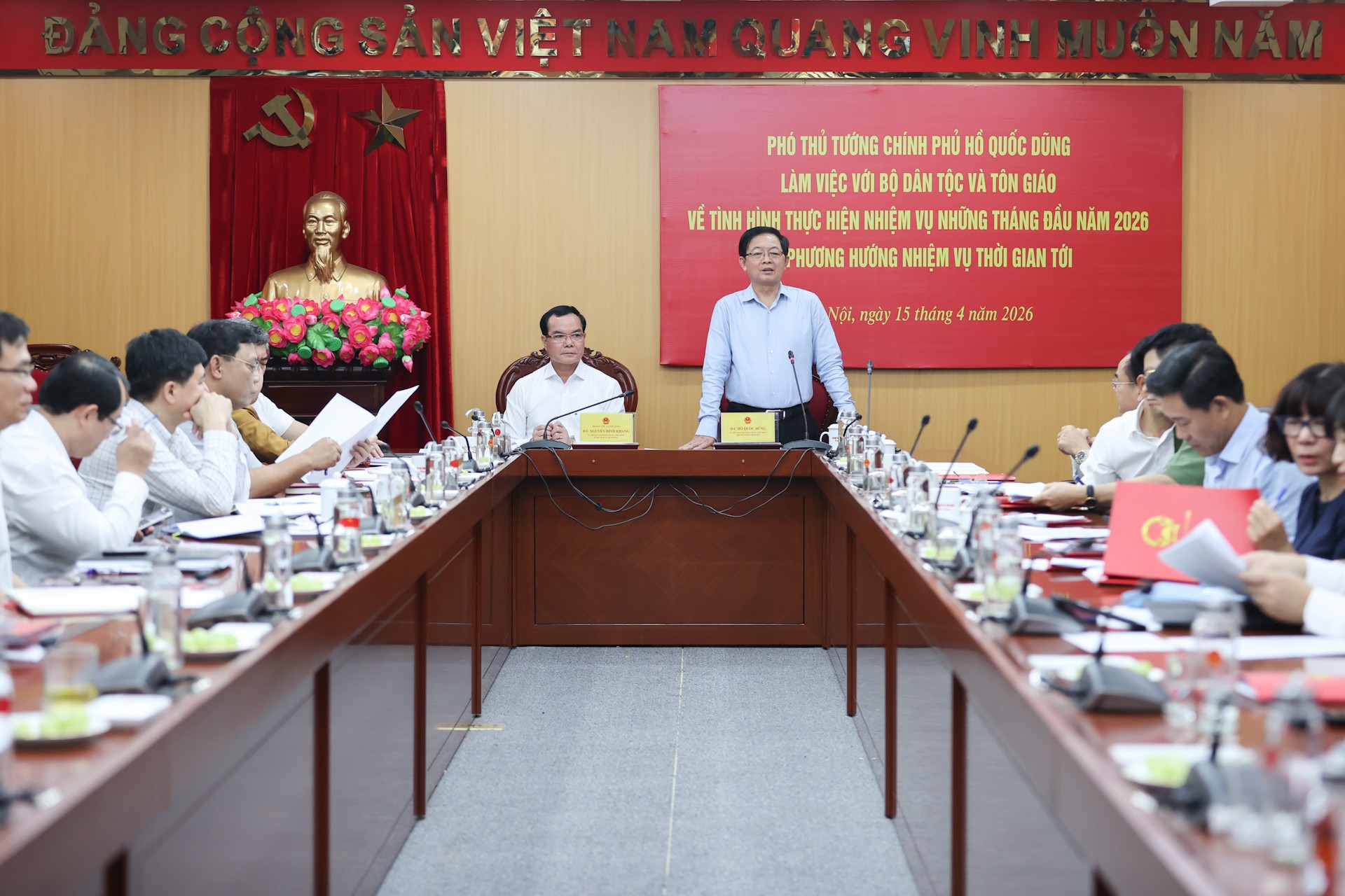 tin-12-3113.jpg?width=0&s=f5x5hWUCDYly3jRgCCa12A