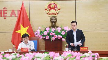 Chủ tịch UBND tỉnh: Các địa phương phải bình tĩnh, chủ động, không lơ là trong phòng, chống dịch