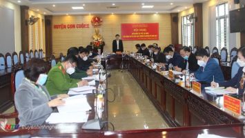 Trưởng ban Tổ chức Tỉnh ủy Lê Đức Cường dự Hội nghị kiểm điểm tại Con Cuông