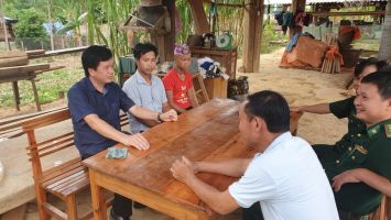 Những vấn đề đặt ra trong việc bố trí người đứng đầu cấp ủy không phải là người địa phương