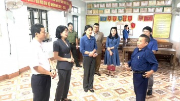 Ban Dân tộc HĐND tỉnh khảo sát việc thực hiện tăng cường ứng dụng công nghệ thông tin hỗ trợ đồng bào dân tộc thiểu số phát triển kinh tế - xã hội giai đoạn 2019 - 2022 tại huyện Quỳ Châu