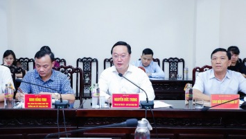 Chủ tịch UBND tỉnh Nghệ An Nguyễn Đức Trung tiếp công dân định kỳ tháng 11