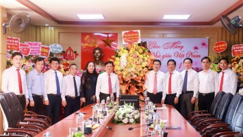 Bí thư Tỉnh ủy Nghệ An Thái Thanh Quý chúc mừng Ngày Nhà giáo Việt Nam