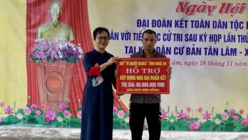 Đại biểu Quốc hội tiếp xúc cử tri tại khu tái định cư huyện Thanh Chương