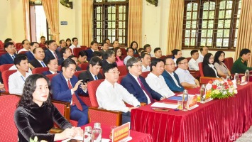 Khai giảng lớp bồi dưỡng kiến thức cho các cán bộ quy hoạch Ủy viên Ban Chấp hành Đảng bộ tỉnh Nghệ An