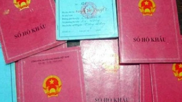 Từ 1 1 2023: Cán bộ, công chức chỉ được yêu cầu người dân xuất trình Sổ hộ khẩu khi nào?