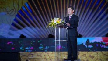 Ý thức, trách nhiệm cao hơn trong nhiệm vụ gìn giữ, phát huy những giá trị di sản, tư tưởng của nữ sỹ Hồ Xuân Hương (*)