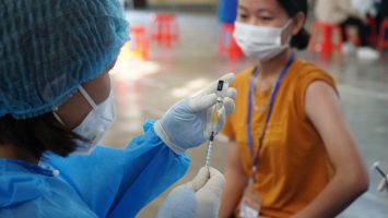 Khởi động lại Chiến dịch tiêm vắc-xin phòng Covid-19 mùa Xuân