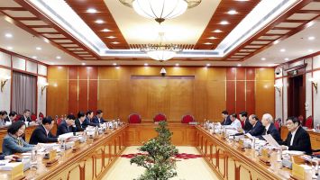 Tổng Bí thư Nguyễn Phú Trọng chủ trì họp Bộ Chính trị cho ý kiến về một số nội dung quan trọng