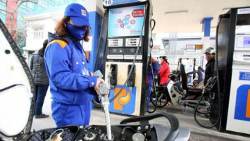 Thông qua dự án Nghị quyết về thuế bảo vệ môi trường đối với xăng, dầu