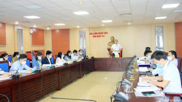 Thẩm tra dự thảo nghị quyết quy định giá dịch vụ xét nghiệm Covid-19 tại Nghệ An