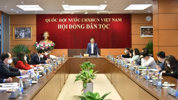 Hoàn thiện các văn bản quy phạm pháp luật để đẩy nhanh việc triển khai các chính sách đến với đồng bào DTTS&MN