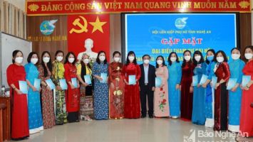 Gặp mặt đoàn đại biểu Nghệ An tham dự Đại hội đại biểu Phụ nữ toàn quốc