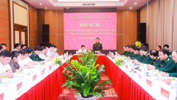 Bộ Tư lệnh Quân khu 4 làm việc với tỉnh Nghệ An về diễn tập khu vực phòng thủ, phòng thủ dân sự
