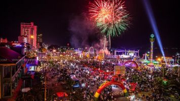 Nghệ An: Bắn pháo hoa 15 phút trong đêm Khai mạc Du lịch Cửa Lò năm 2022