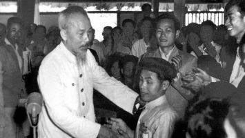 Tư tưởng Hồ Chí Minh về dân chủ - Nâng cao chất lượng, hiệu quả tiếp xúc cử tri của đại biểu HĐND các cấp để phát huy quyền làm chủ của Nhân dân